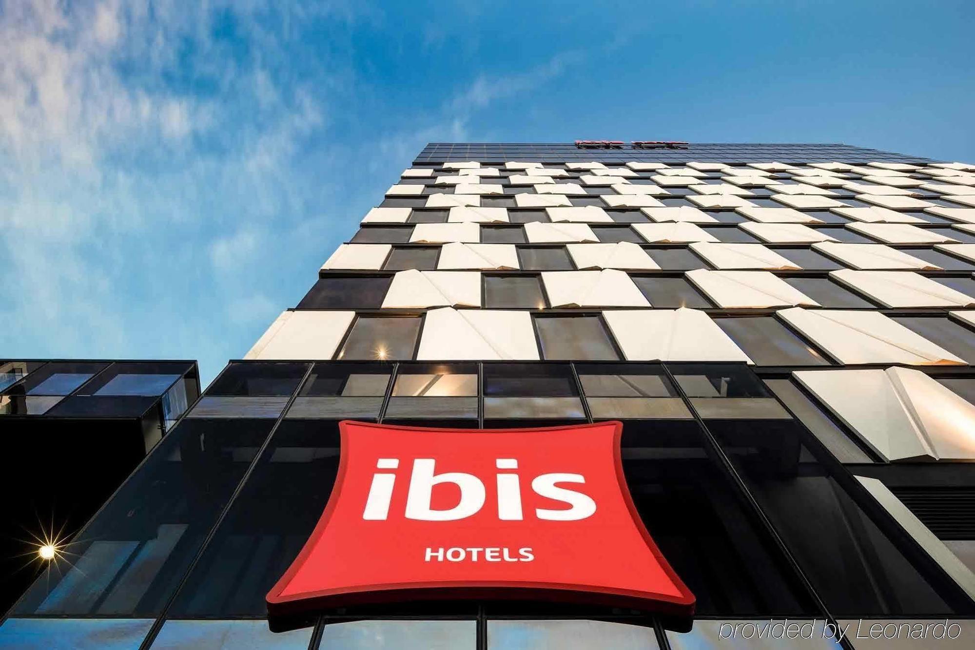 Ibis Adelaide Hotel Exterior photo